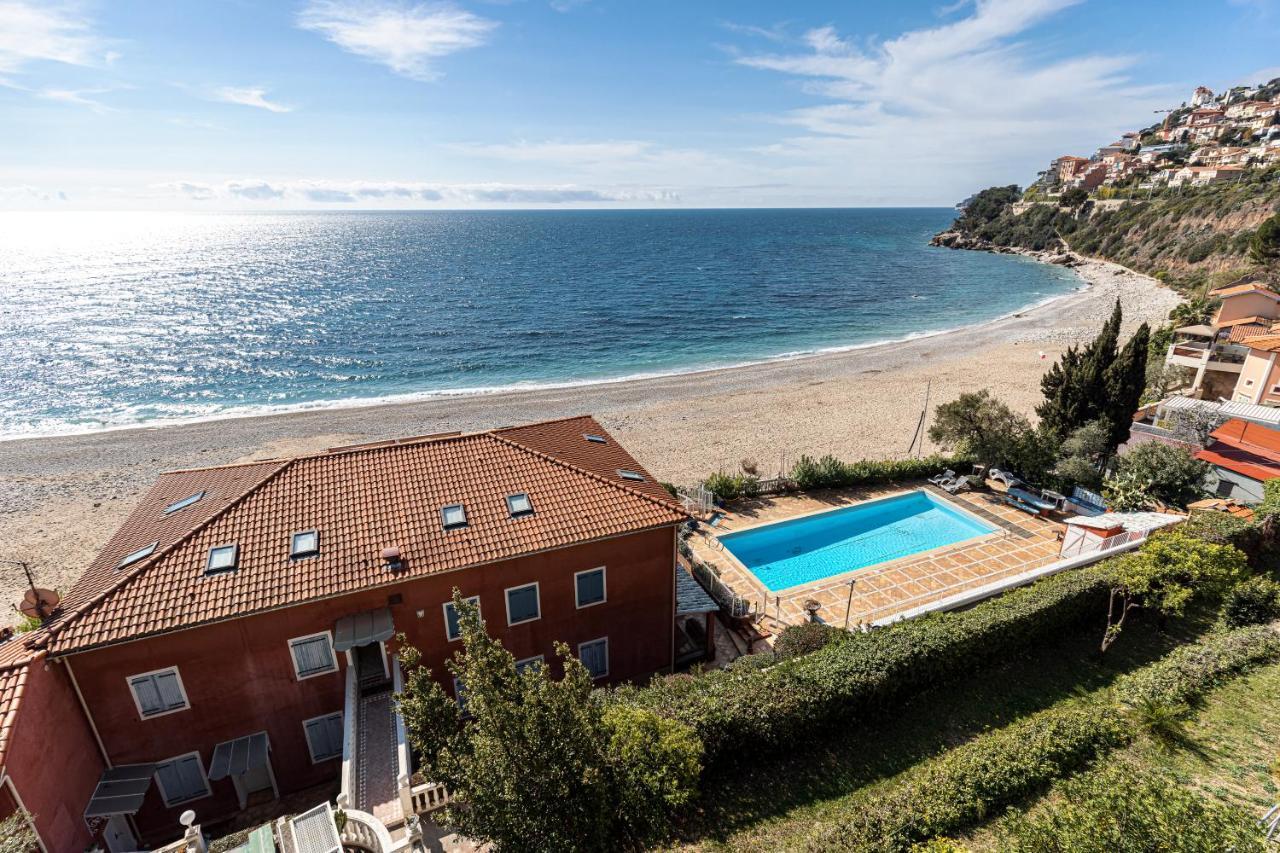 Le Golfe Bleu - Havre De Paix En Bord De Plage Roquebrune-Cap-Martin Exteriör bild